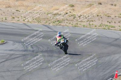 media/Apr-20-2025-AHRMA (Sun) [[393a79c373]]/Race/Group 11 early race/Turn 4b/